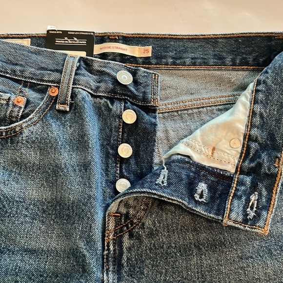 Levi’s Wedgie Straight High Rise NWT Size 25 - Picture 16 of 16